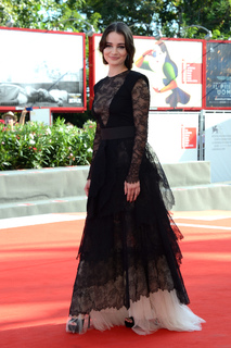 Aisling Franciosi feet photo 6