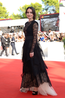 Aisling Franciosi feet photo 5