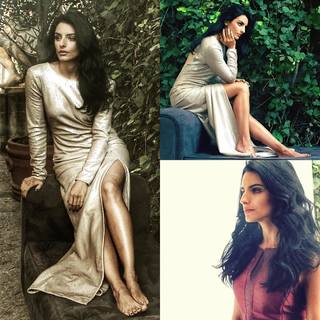 Aislinn Derbez feet photo thumbnail