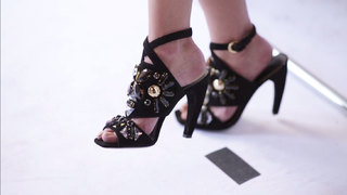 Aislinn Derbez feet photo thumbnail