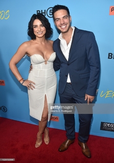 Aislinn Derbez feet photo thumbnail