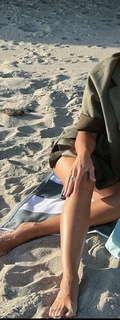 Aislinn Derbez feet photo thumbnail