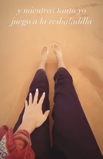 Aislinn Derbez feet photo thumbnail