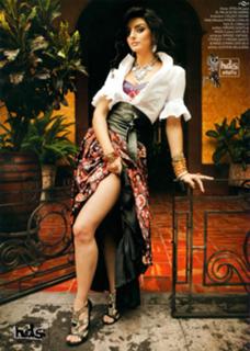 Aislinn Derbez feet photo 1