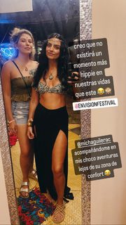 Aislinn Derbez feet photo thumbnail