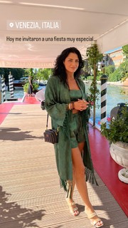 Aislinn Derbez feet photo thumbnail