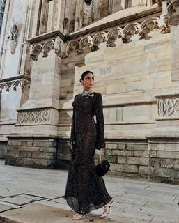 Aislinn Derbez feet photo thumbnail