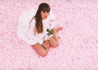 Aitana feet photo thumbnail