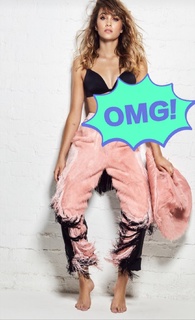 Aitana feet photo thumbnail