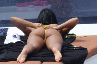 Aitana feet photo thumbnail