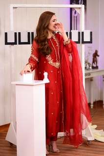 Aiza Awan feet photo 13