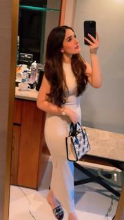 Aiza Awan feet photo 7