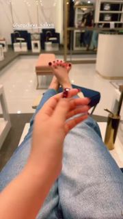 Aiza Awan feet photo 15