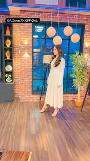 Aiza Awan feet photo 13