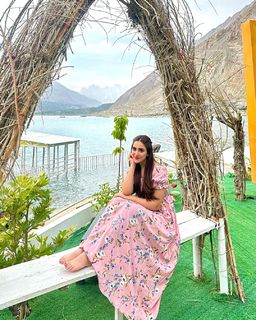Aiza Awan feet photo 9