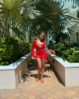 Ajiona Alexus feet photo 8