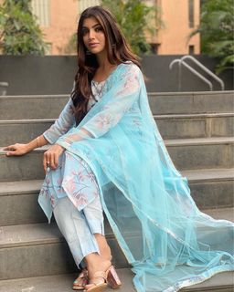 Akanksha Puri feet photo 8