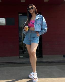 Akanksha Puri feet photo 5
