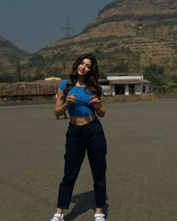 Akanksha Puri feet photo 19