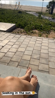 Akanksha Puri feet photo 14
