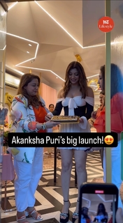 Akanksha Puri feet photo 10