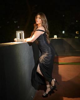 Akanksha Puri feet photo 7