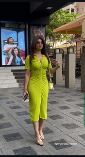 Akanksha Puri feet photo 9