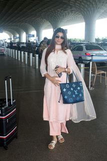 Akanksha Puri feet photo 4
