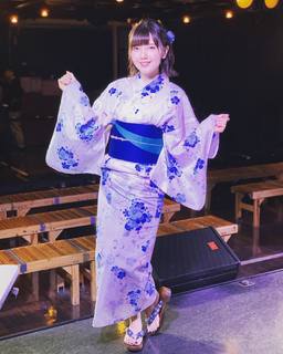 Akari Kitô feet photo thumbnail