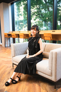 Akari Kitô feet photo thumbnail