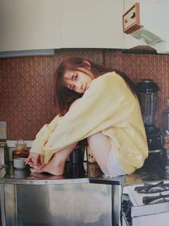 Akari Kitô feet photo thumbnail