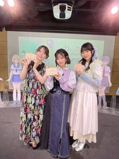 Akari Kitô feet photo thumbnail