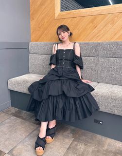 Akari Kitô feet photo thumbnail