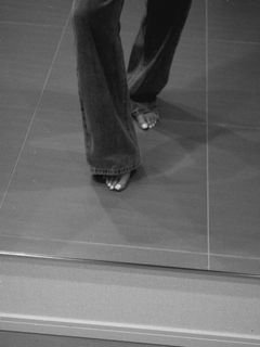 Akemi Darenogare feet photo 1