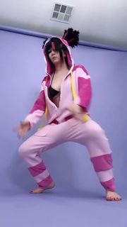 Akemi Hogan feet photo thumbnail