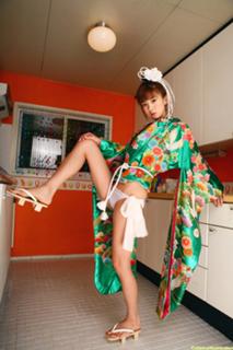 Aki Hoshino feet photo 14