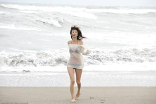 Aki Hoshino feet photo 11