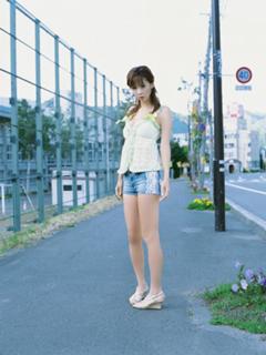Aki Hoshino feet photo 19