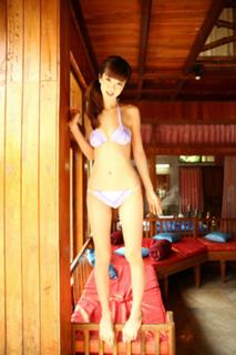 Aki Hoshino feet photo 10