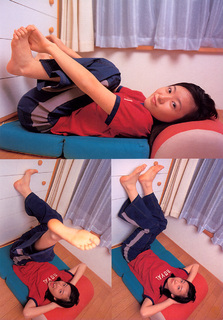 Aki Maeda feet photo 9