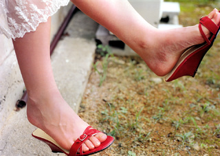 Aki Maeda feet photo 14