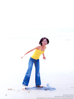 Aki Maeda feet photo 3