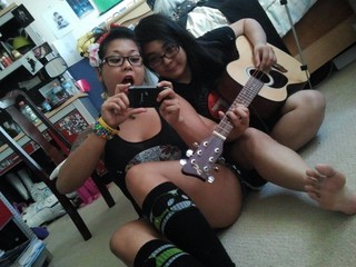 Akidearest feet photo thumbnail