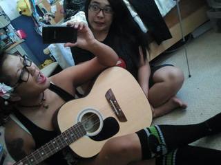 Akidearest feet photo thumbnail