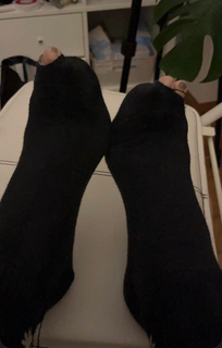 Akidearest feet photo thumbnail