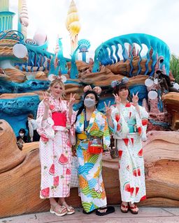 Akidearest feet photo thumbnail