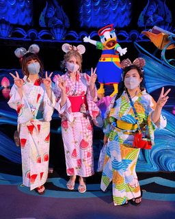 Akidearest feet photo thumbnail