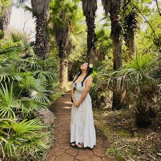 Akidearest feet photo thumbnail