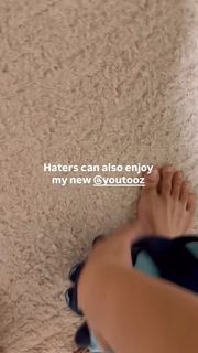 Akidearest feet photo thumbnail