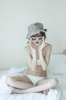 Akina Minami feet photo 9
